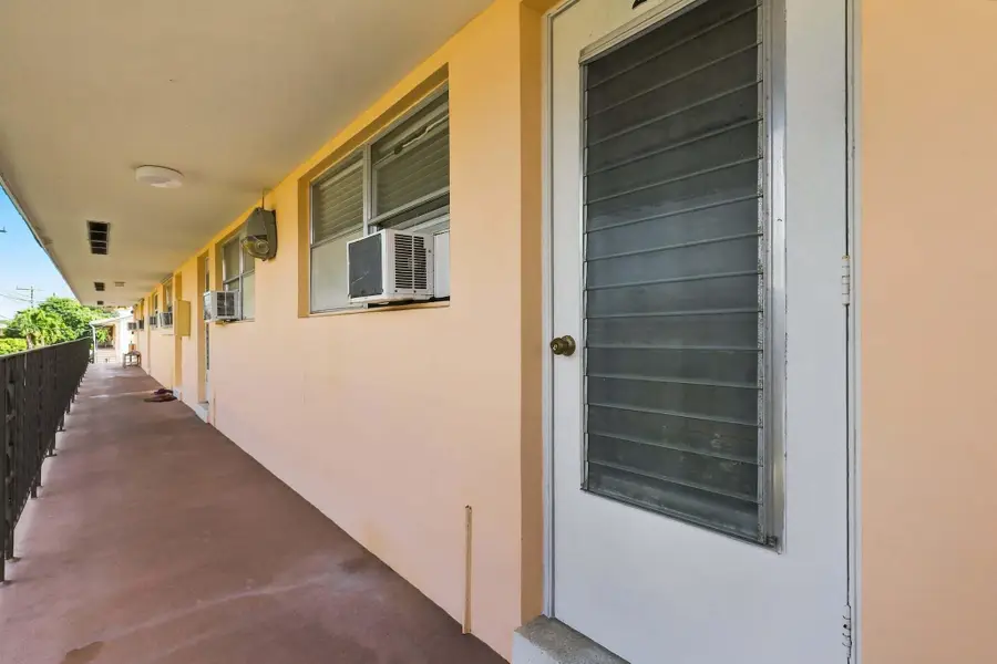 2111 NE 56th Street #207, Fort Lauderdale, FL 33308 - #3