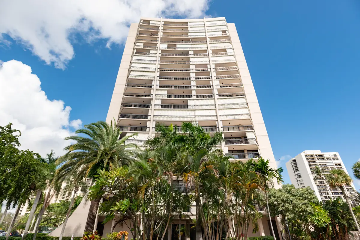 2425 Presidential Way #201, West Palm Beach, FL 33401 - #1