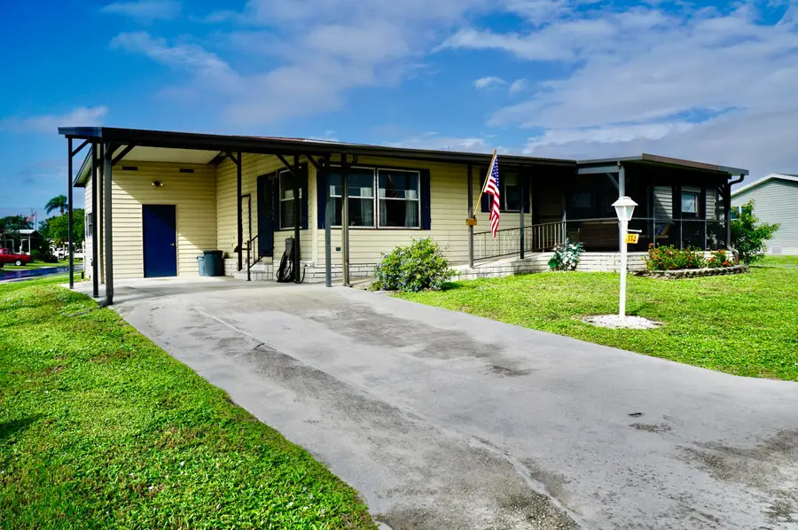 552 Tropical Isles Circle, Fort Pierce, FL 34982 - #2