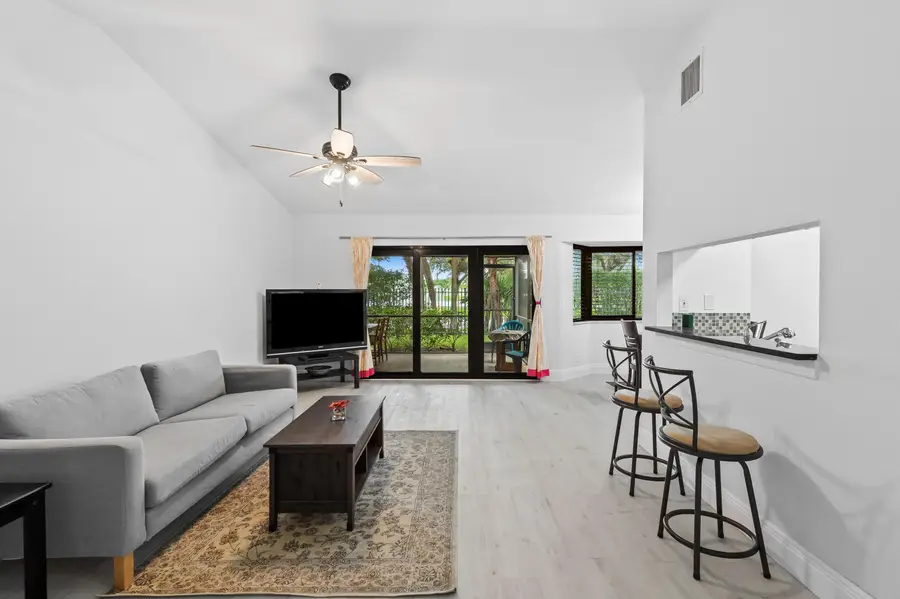 9325 N Chelsea Drive N, Plantation, FL 33324 - #3