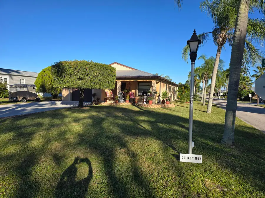 20 Silver Oak Drive, Port Saint Lucie, FL 34952 - #2