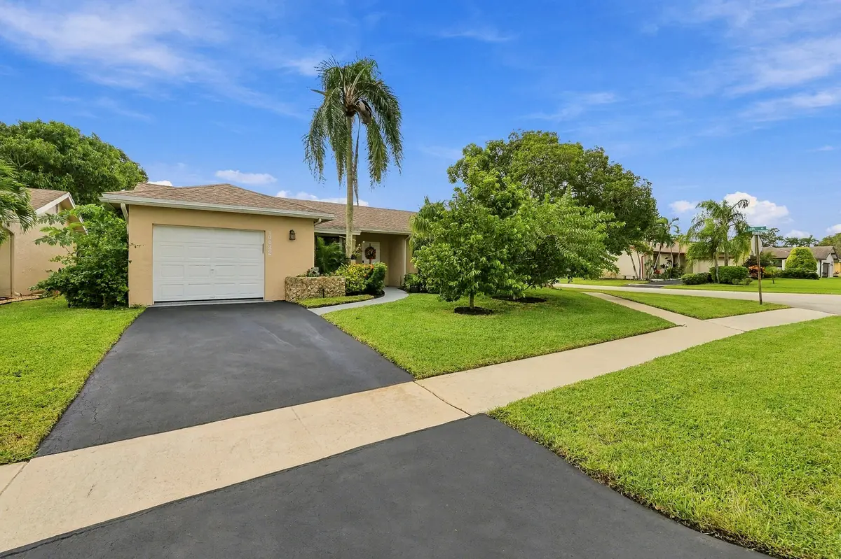 10622 Greenbriar Court, Boca Raton, FL 33498 - #1