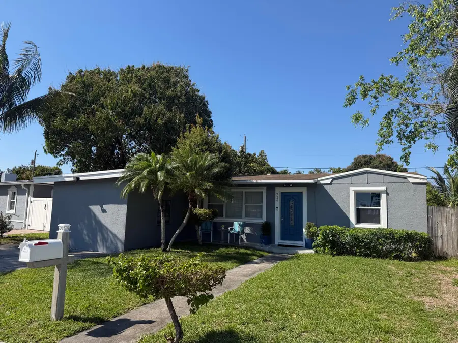 729 Cherry Road, West Palm Beach, FL 33409 - #2