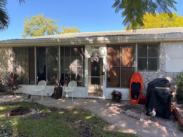 2207 SE Letha Court, Stuart, FL 34994