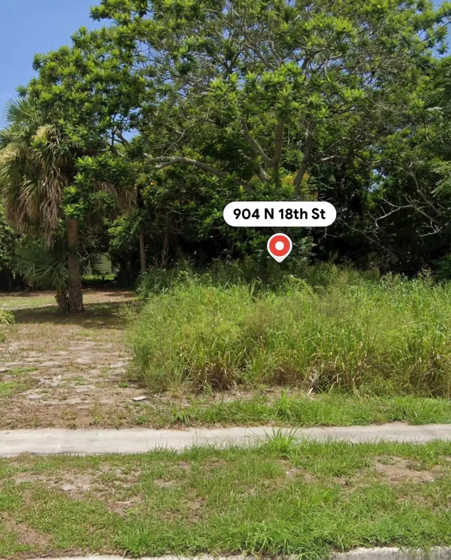 904 N 18th Street, Fort Pierce, FL 34950 - #2