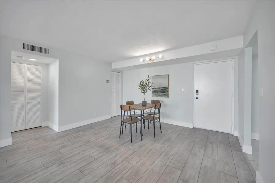 6193 Rock Island Rd #512, Tamarac, FL 33319 - Image #2