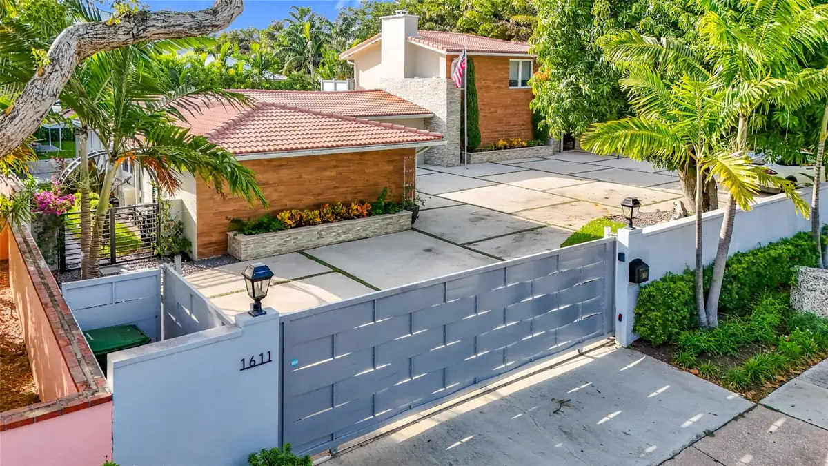 Address Withheld By Seller, Fort Lauderdale, FL 33316 - Image #1