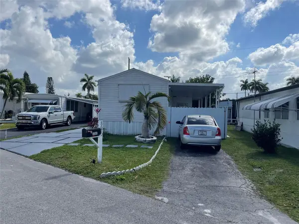 8670 SW 18th Court, Davie, FL 33324