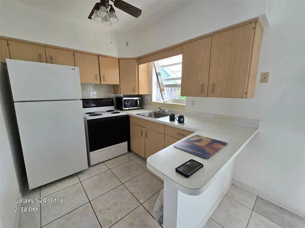 2222 Taylor St #11, Hollywood, FL 33020 - Image #1