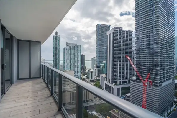 45 SW 9th St #2604, Miami, FL 33130