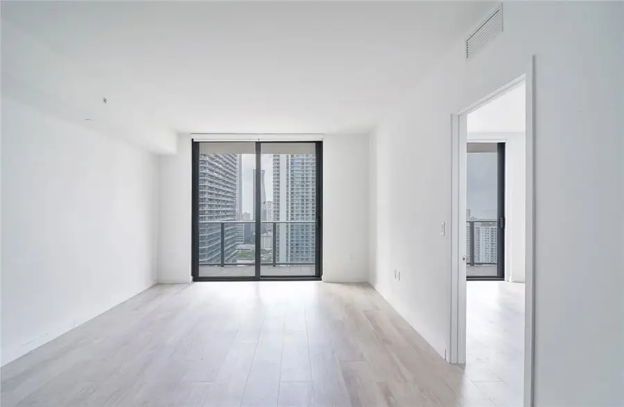 45 SW 9th St #2604, Miami, FL 33130 - Image #2