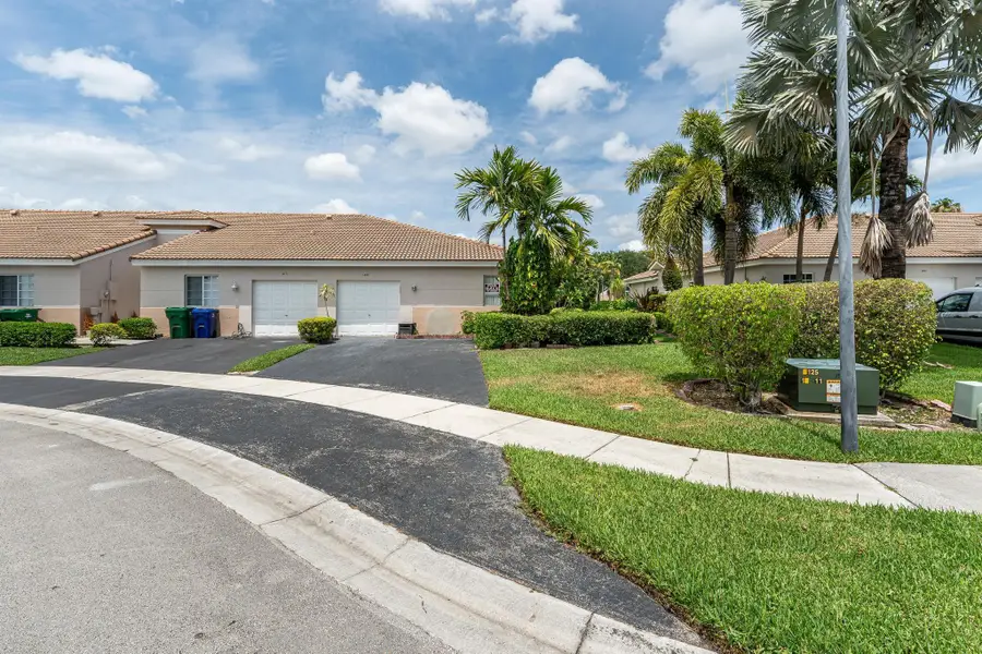 1881 SW 116th Way, Miramar, FL 33025 - Image #2