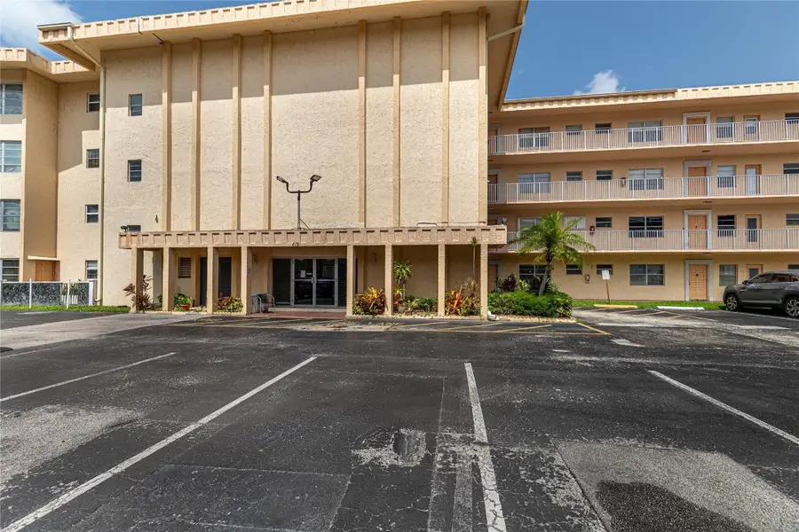 4151 NW 41st Street #409, Lauderdale Lakes, FL 33319 - Image #3