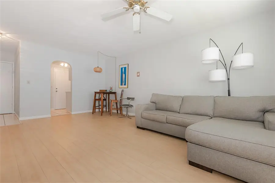 1821 NE 62nd St #310, Fort Lauderdale, FL 33308 - Image #2
