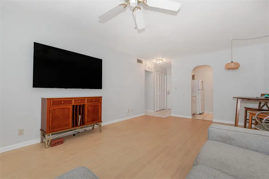 1821 NE 62nd St #310, Fort Lauderdale, FL 33308 - Image #3