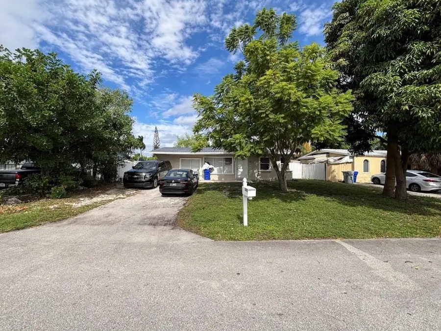 1571 NE 28th Court, Pompano Beach, FL 33064 - Image #2