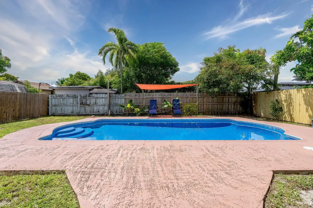 7160 Venetian St, Miramar, FL 33023 - Image #1