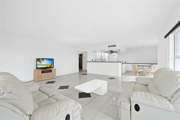 3850 Galt Ocean Dr #407, Fort Lauderdale, FL 33308