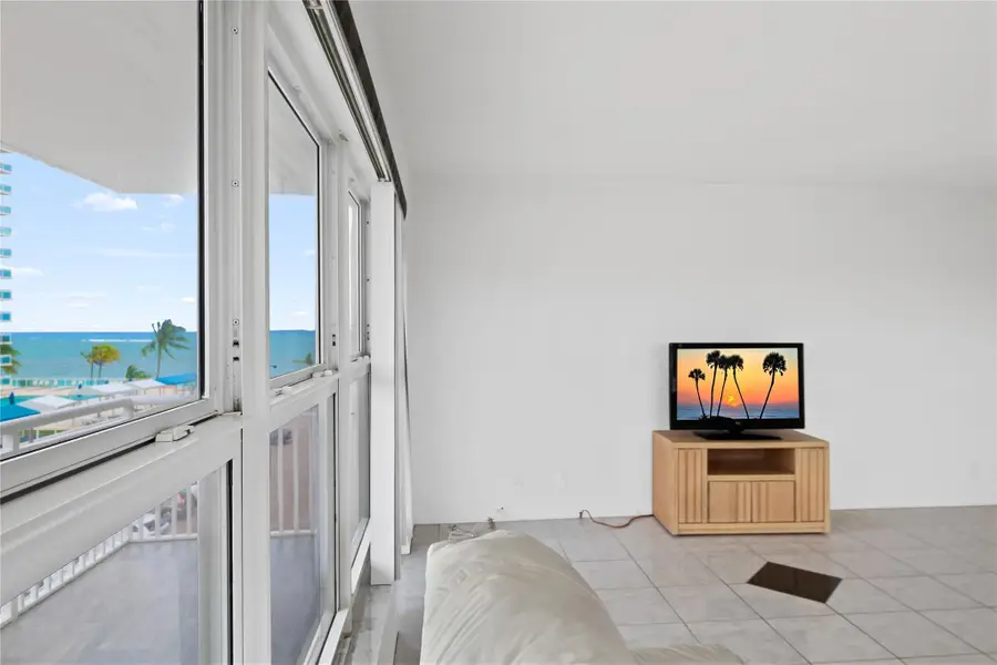 3850 Galt Ocean Dr #407, Fort Lauderdale, FL 33308 - Image #3