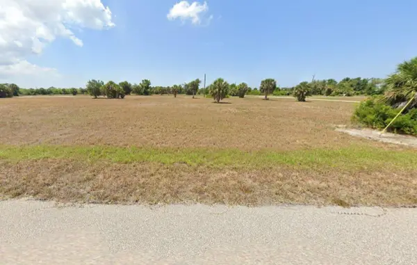 13 Hull Ct, Placida, FL 33946