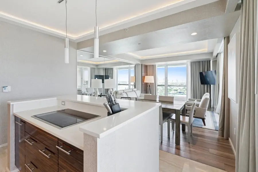 551 N Fort Lauderdale Beach Boulevard #R1902, Fort Lauderdale, FL 33304 - Image #3