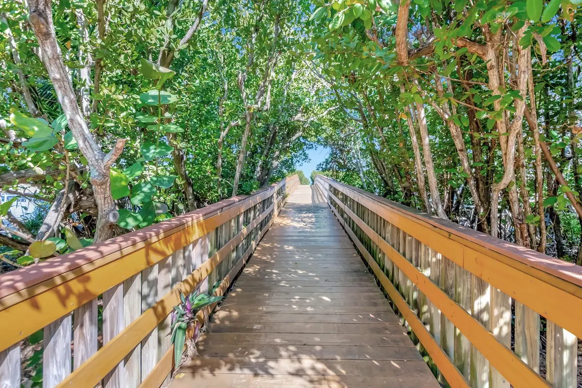 1776 Bay Dr, Pompano Beach, FL 33062 - Image #1