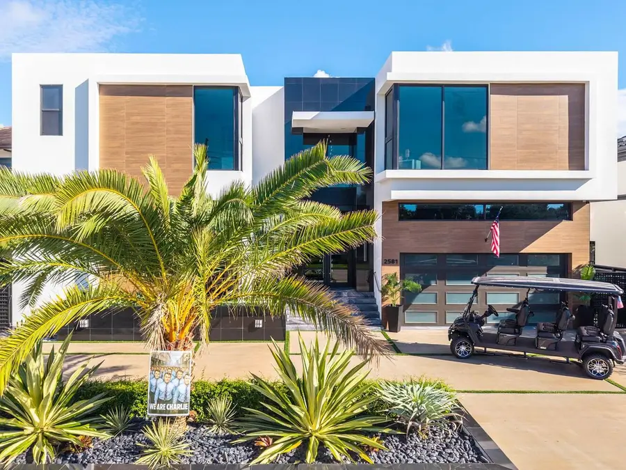 2581 NE 50th St, Lighthouse Point, FL 33064 - Image #3