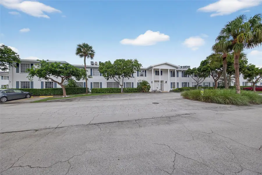 2220 NE 68th #1005, Fort Lauderdale, FL 33308 - Image #3