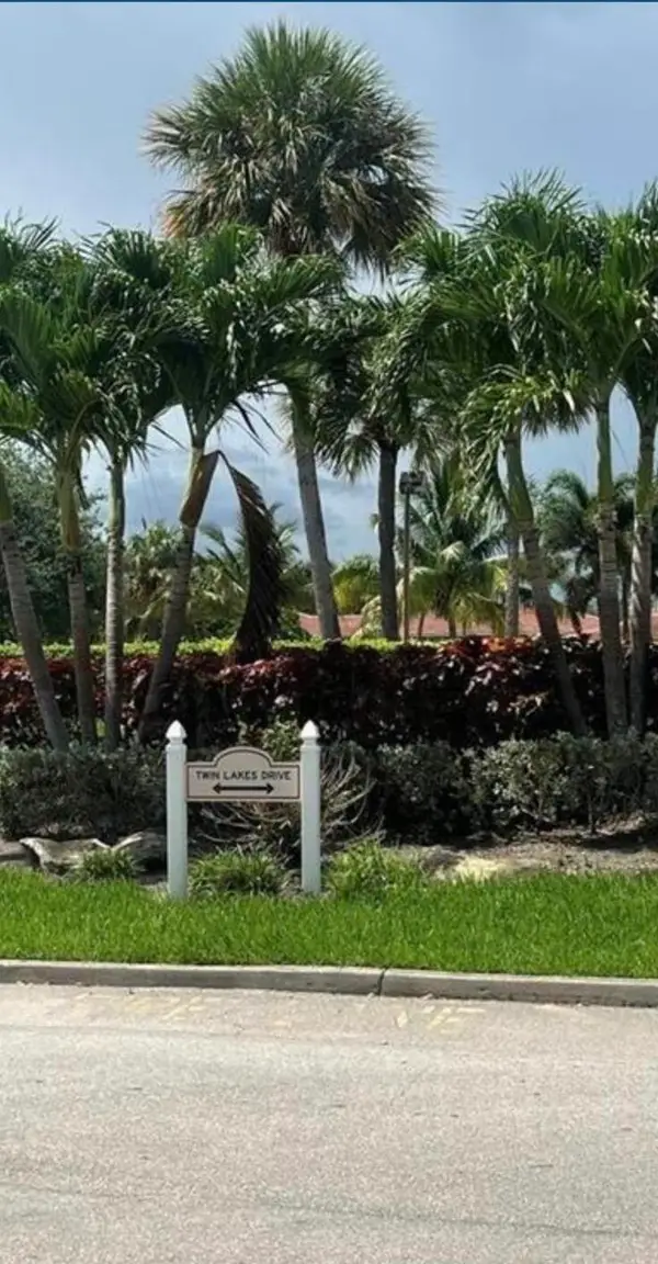 9984 Twin Lakes Drive #35-G, Coral Springs, FL 33071