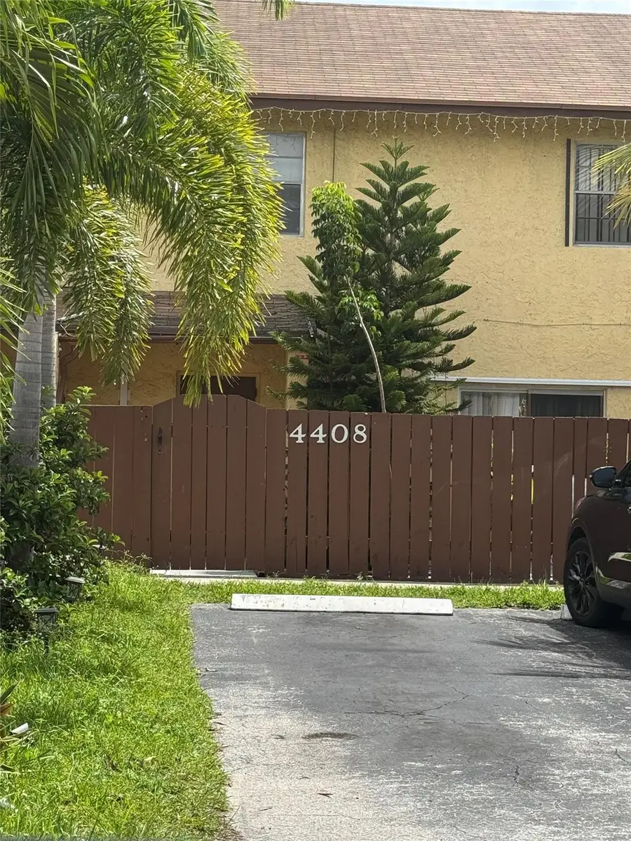 4408 NW 4th Ave #2760, Deerfield Beach, FL 33064 - Image #2