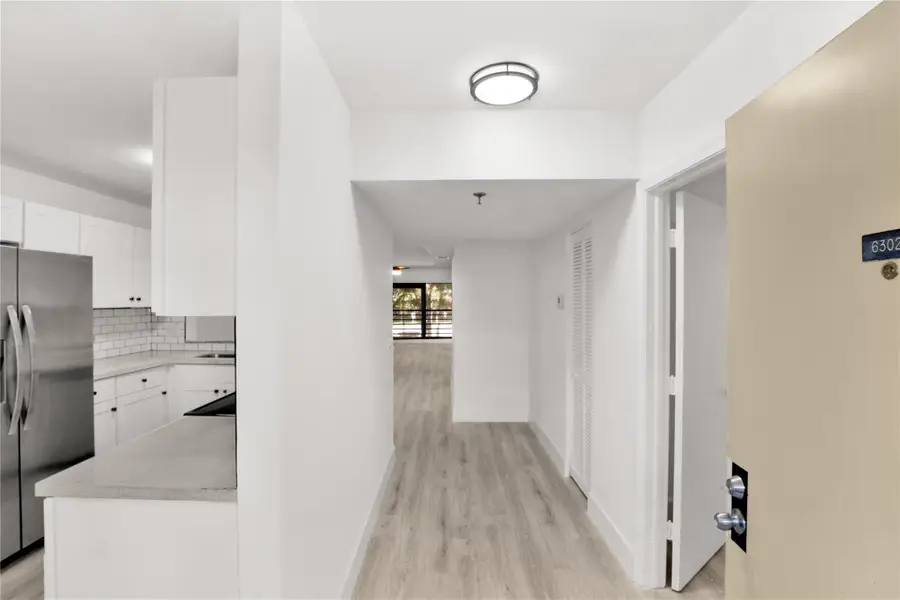 23344 Carolwood Ln #302, Boca Raton, FL 33428 - Image #2