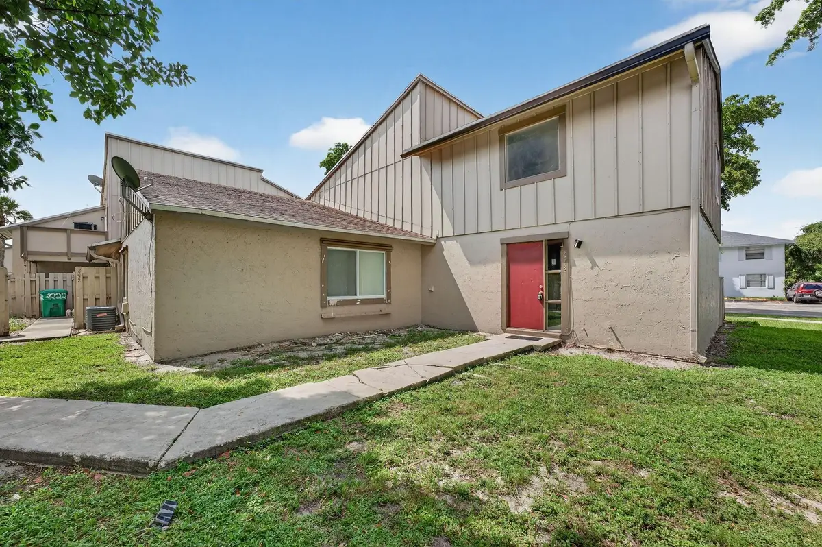 2218 NW 58th Ave #1, Fort Lauderdale, FL 33313 - Image #1