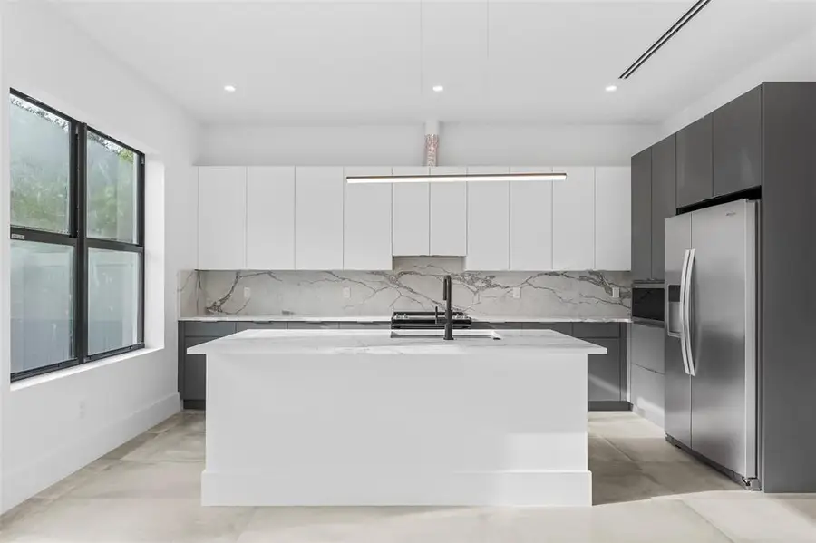 3298 SW 15th Ave, Fort Lauderdale, FL 33315 - Image #2