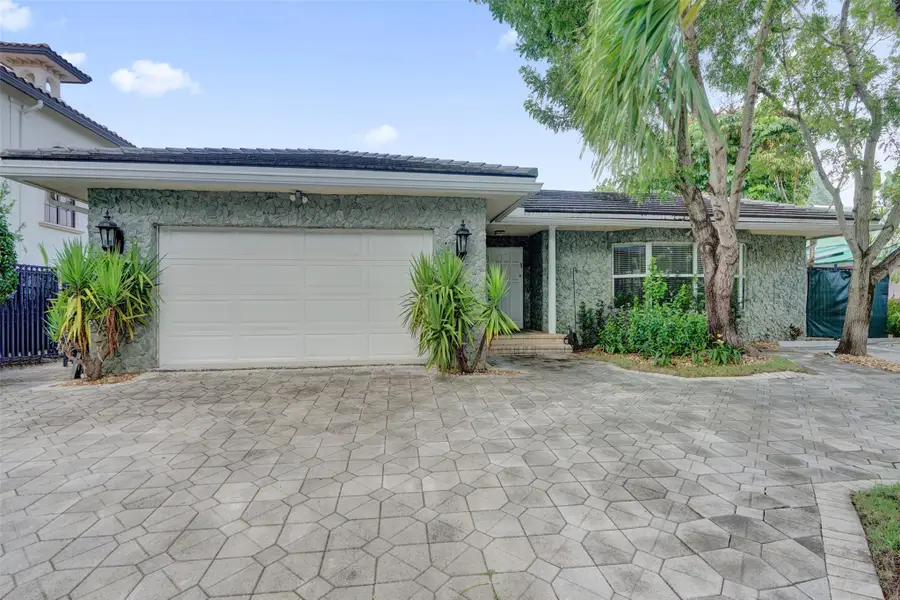 2427 Sea Island Dr, Fort Lauderdale, FL 33301 - Image #3