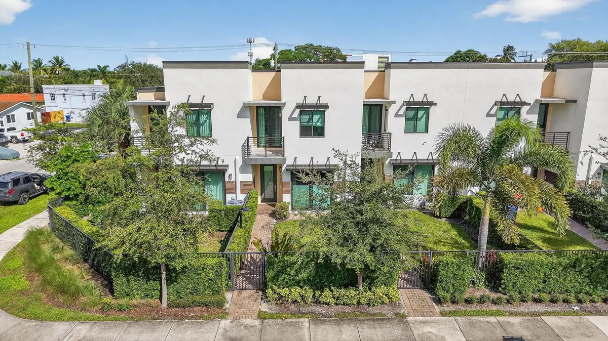 1402 SW 4th Ave #1402, Fort Lauderdale, FL 33315 - Image #1