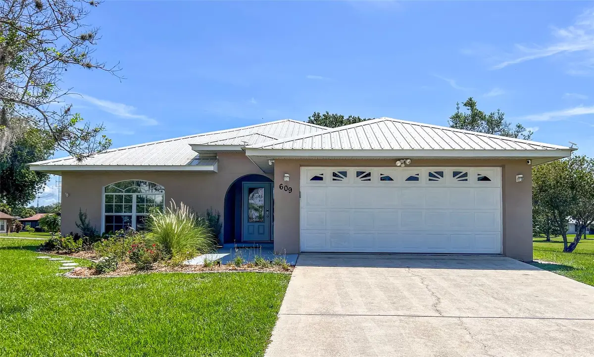 609 Limetree Dr, Sebring, FL 33876 - Image #1