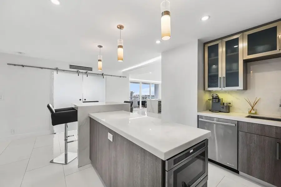 545 S Fort Lauderdale Beach Blvd #1703 1704, Fort Lauderdale, FL 33316 - Image #3