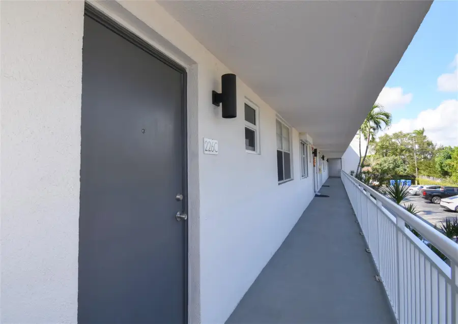4025 N Federal Hwy #226C, Oakland Park, FL 33308 - Image #3