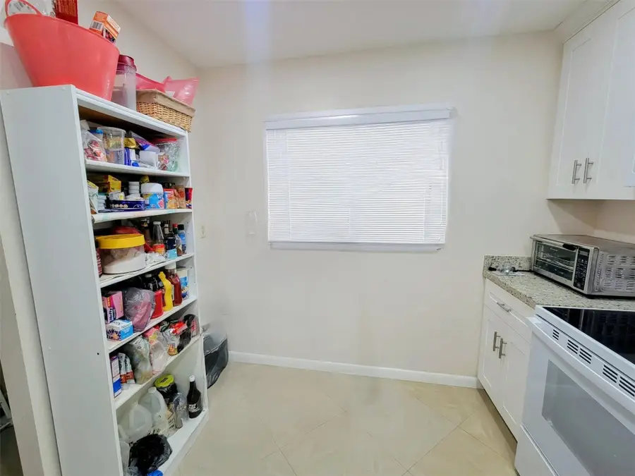 5945 Del Lago Cir #105, Sunrise, FL 33313 - Image #3