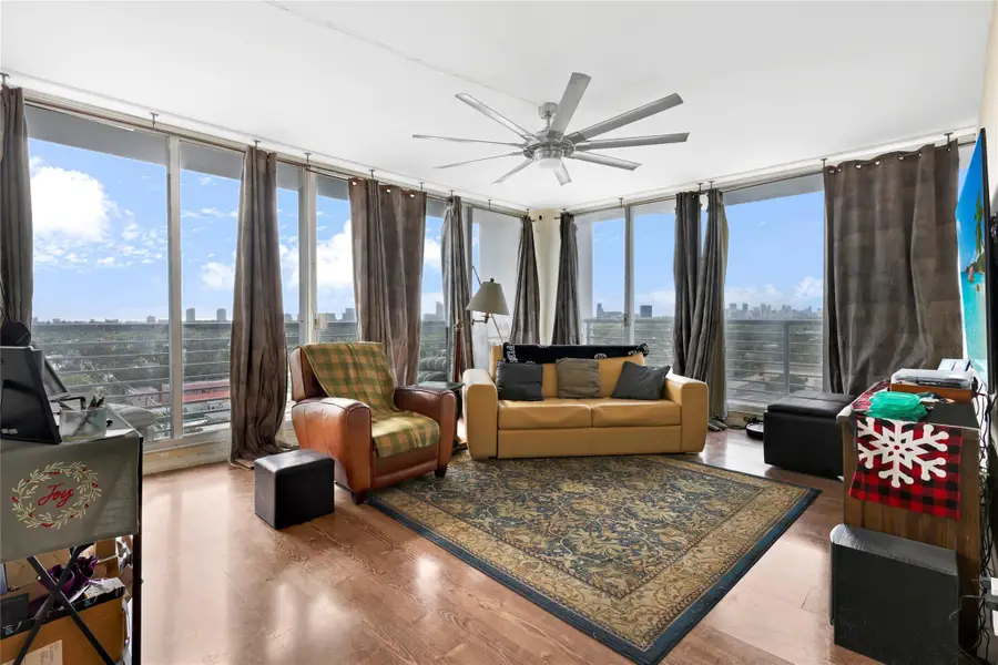 1720 Harrison St #10A, Hollywood, FL 33020 - Image #2