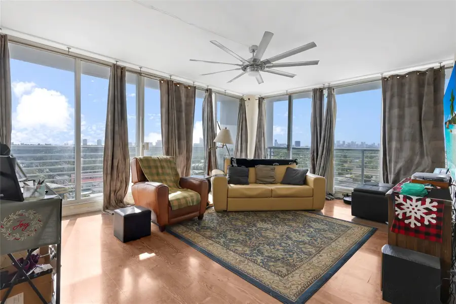 1720 Harrison St #10A, Hollywood, FL 33020 - Image #3