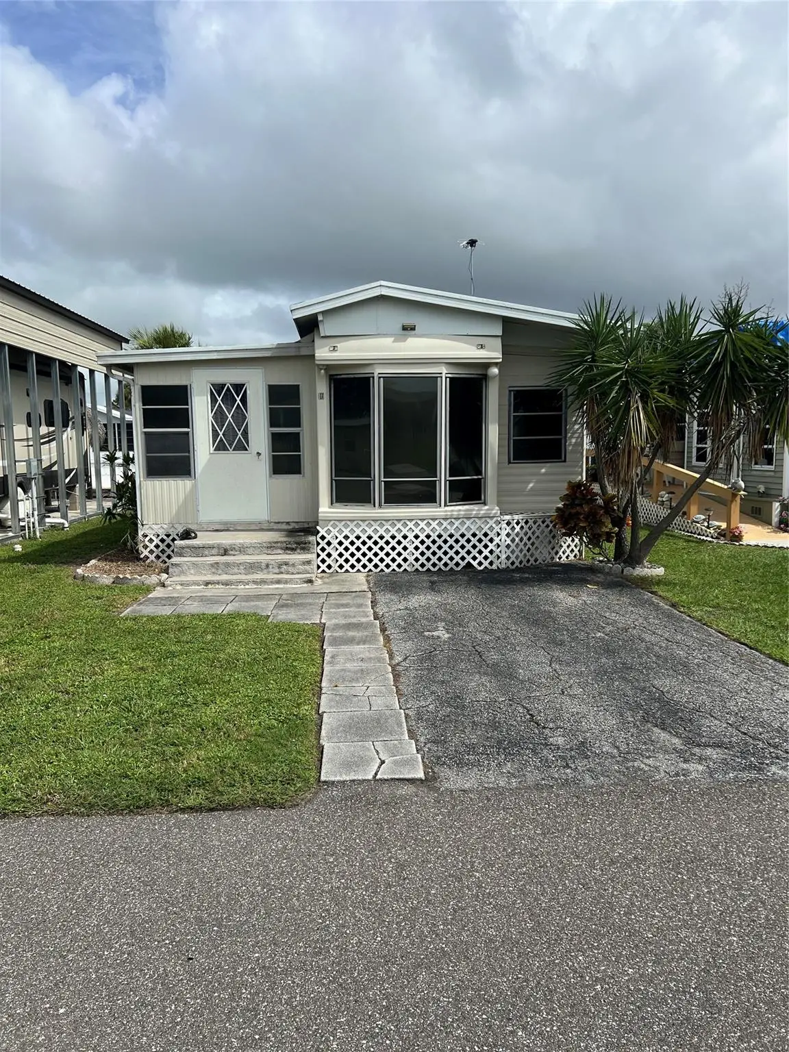 10 Shell Rd, Okeechobee, FL 34974 - Image #1