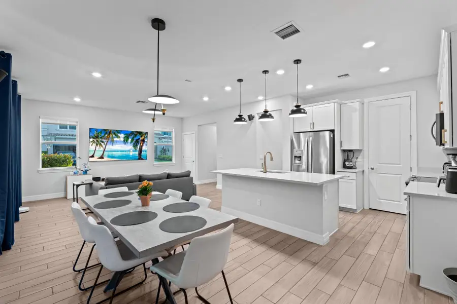 1595 Evergreen Ter, Hollywood, FL 33021 - Image #3