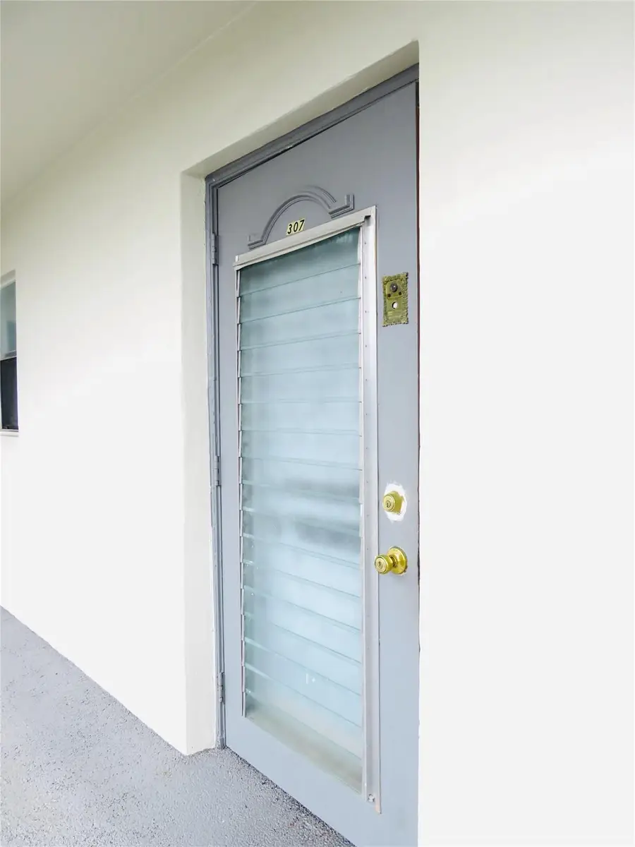 8460 Sunrise Lakes Blvd #307, Sunrise, FL 33322 - Image #3