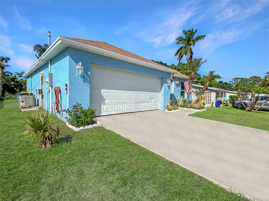 3043 SE Banyan St, Stuart, FL 34997 - Image #3