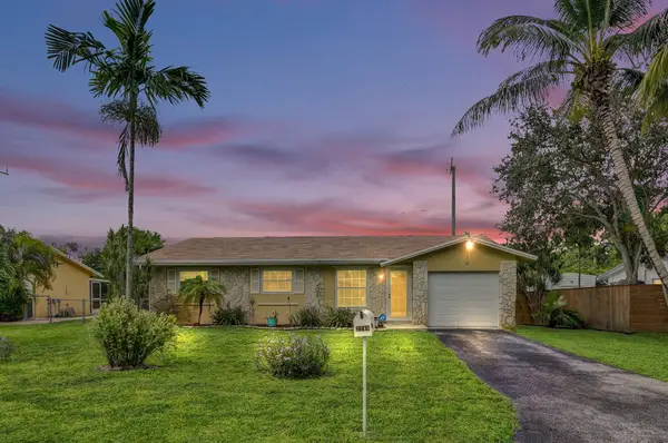 2740 SW 46th Pl, Fort Lauderdale, FL 33312