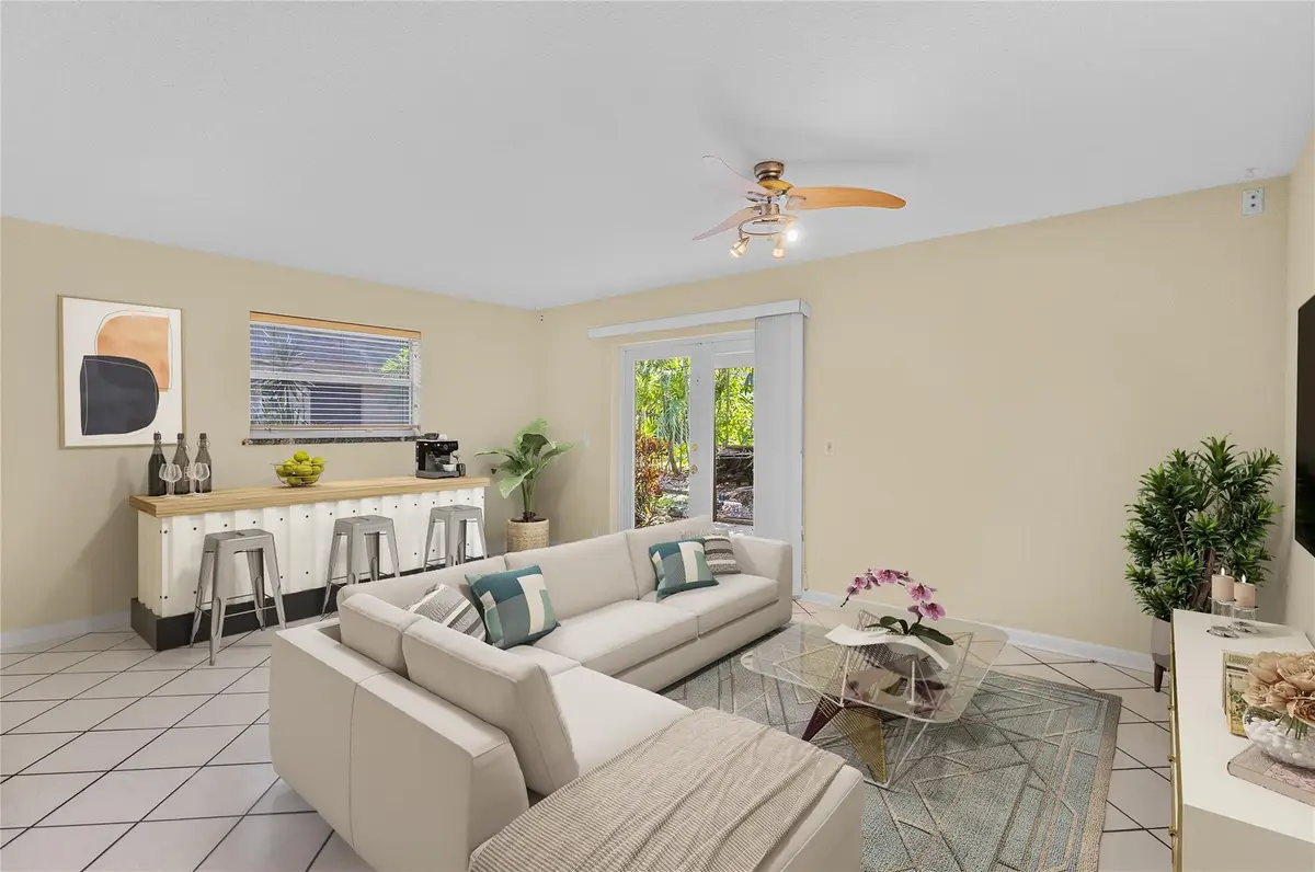 2520 Van Buren St #4, Hollywood, FL 33020 - Image #1