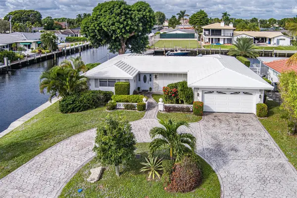 5601 Bayview Dr, Fort Lauderdale, FL 33308