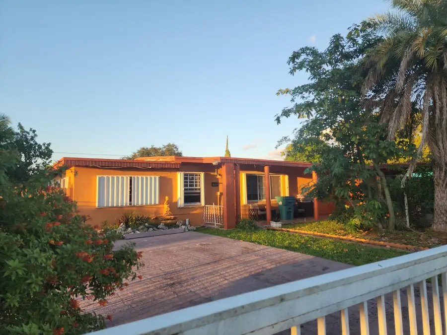 2445 NW 159, Miami Gardens, FL 33054 - Image #2