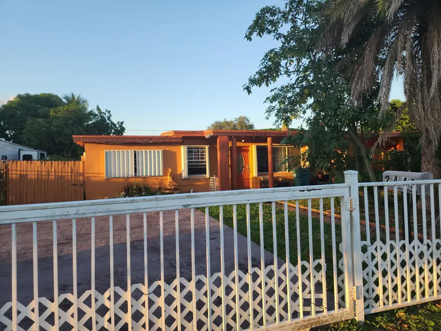 2445 NW 159, Miami Gardens, FL 33054 - Image #3